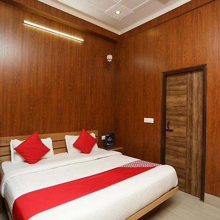 Hotel Saptrishi Rishīkesh Екстериор снимка